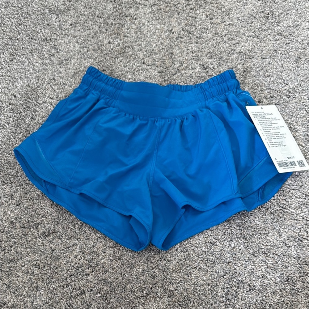 lululemon POOLSIDE HOTTY HOT SHORTS RARE!!!!